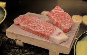 
                  
                    Load image into Gallery viewer, Contre filet Wagyu Kobe Japonais A5
                  
                